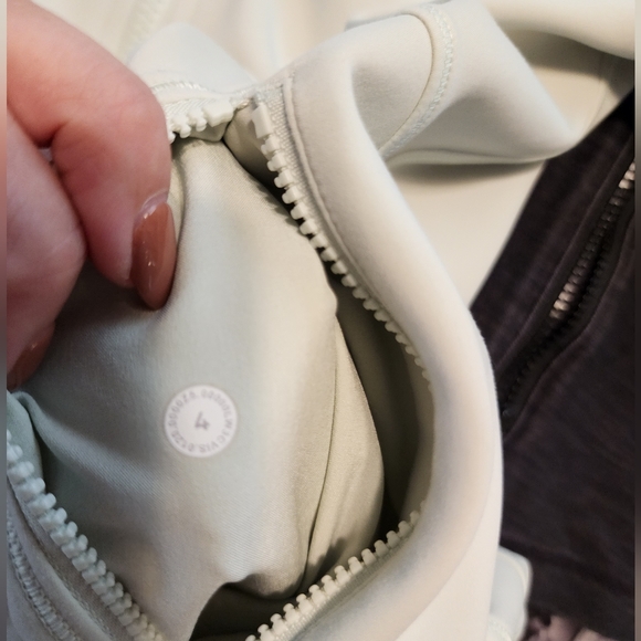 Lululemon Long Define Jacket Size 4 - Picture 2 of 4